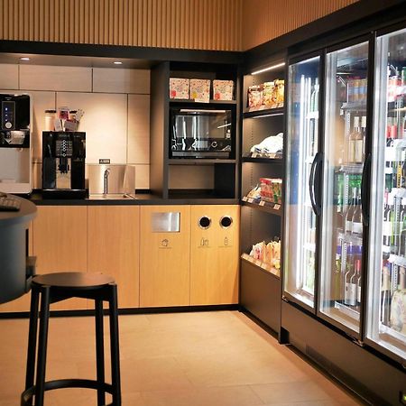 Отель Fairfield By Marriott Osaka Namba Экстерьер фото